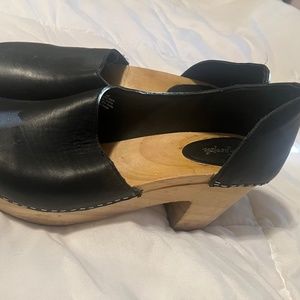Free people clogs